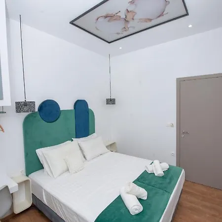 Summer Me * Corfu (city)